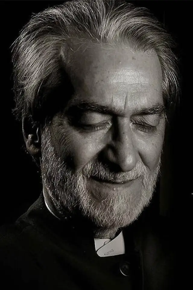 Фото  (Majid Entezami)
