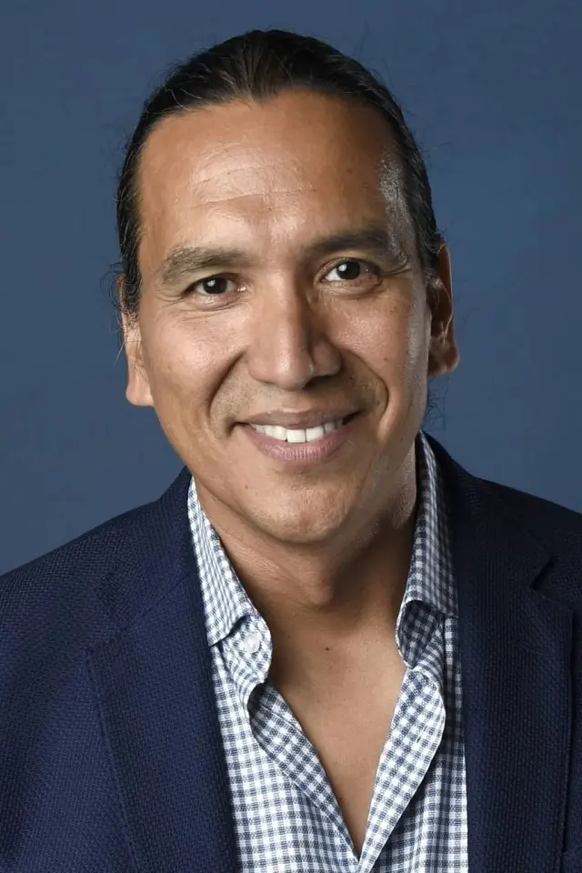 Фото Майкл Грейайз (Michael Greyeyes)