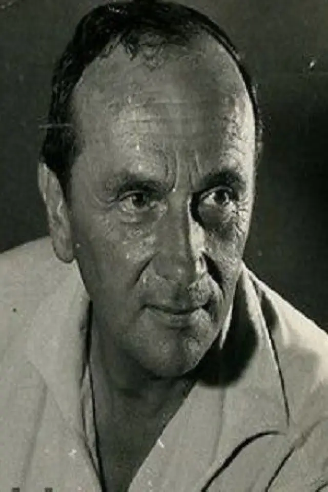 Фото  (Edmond T. Gréville)