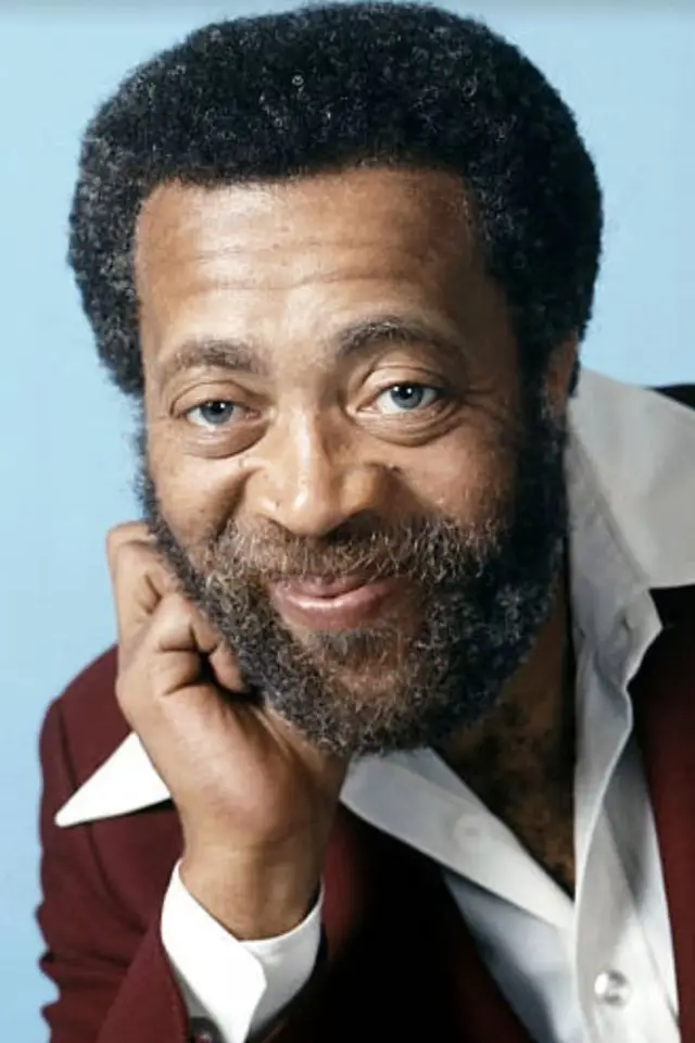 Фото  (Whitman Mayo)