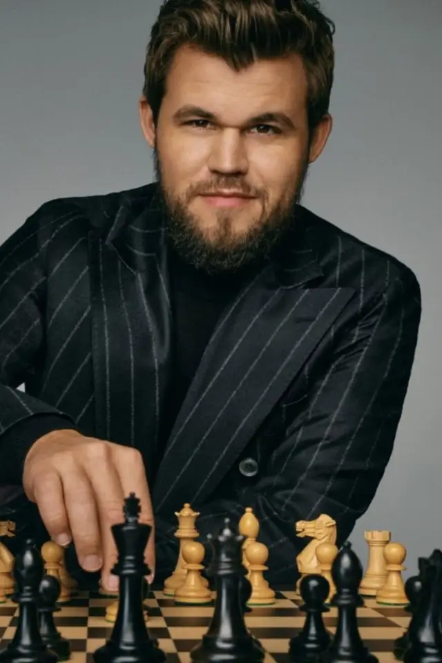 Фото  (Magnus Carlsen)