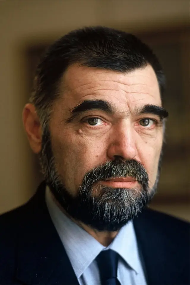 Фото  (Stipe Mesić)