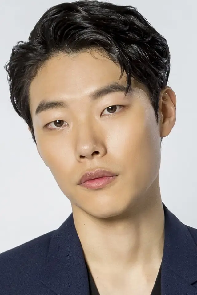 Фото Рю Чжун Йол (Ryu Jun-yeol)
