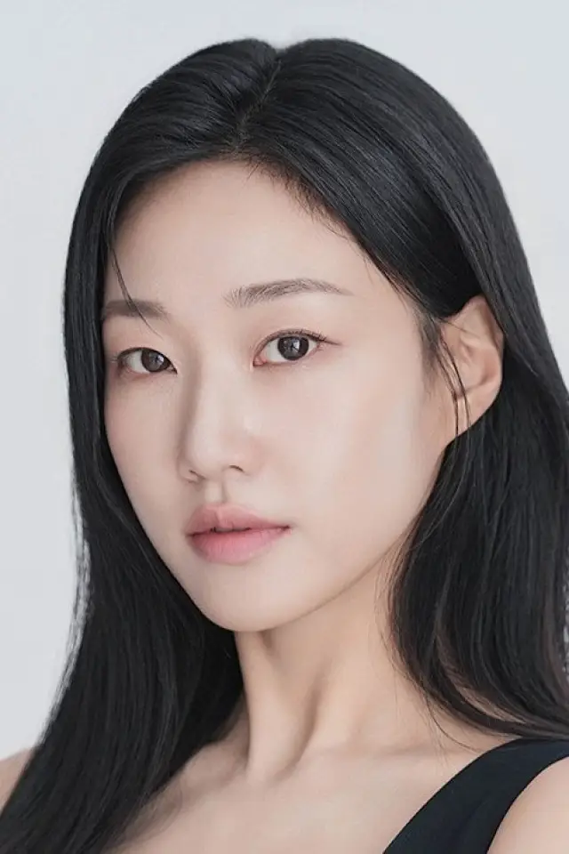 Фото Ха Юн Кьон (Ha Yoon-kyung)