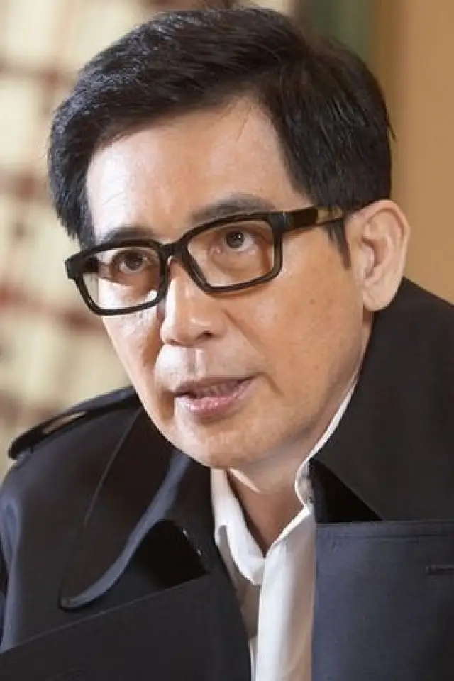 Фото  (Ronald Chin Han)