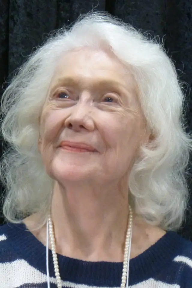 Фото  (Gladys Holland)