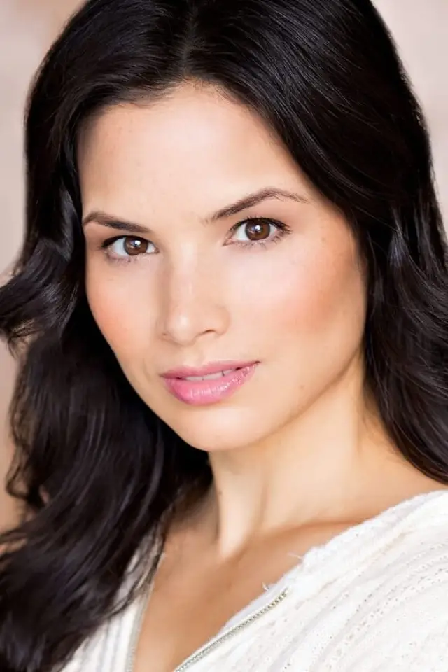 Фото Катріна Лоу (Katrina Law)
