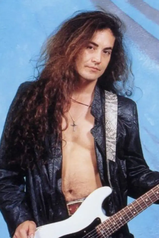 Фото  (Jake E. Lee)