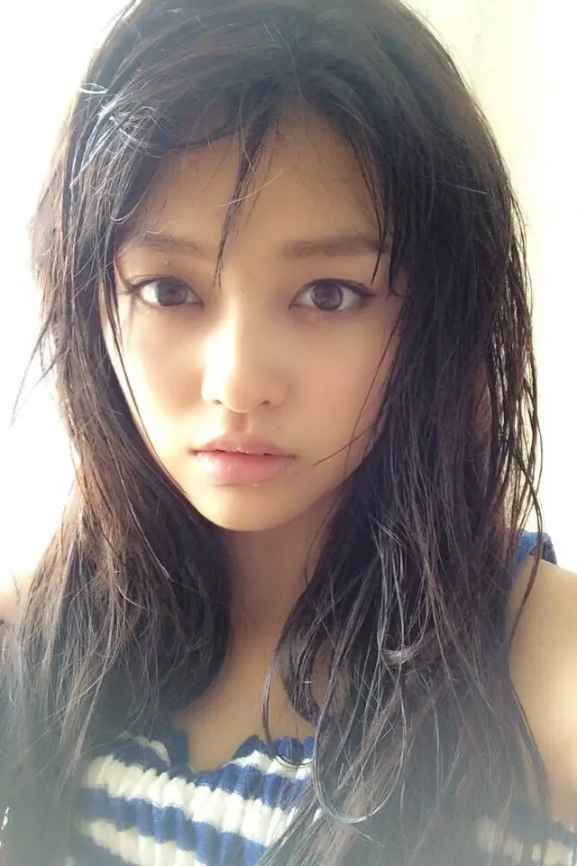 Фото Марі Ямачі (Mari Yamachi)