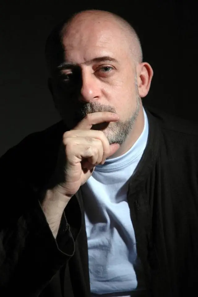 Фото  (Christophe Rezai)