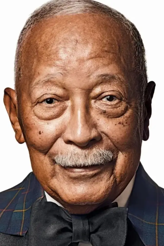 Фото  (David Dinkins)
