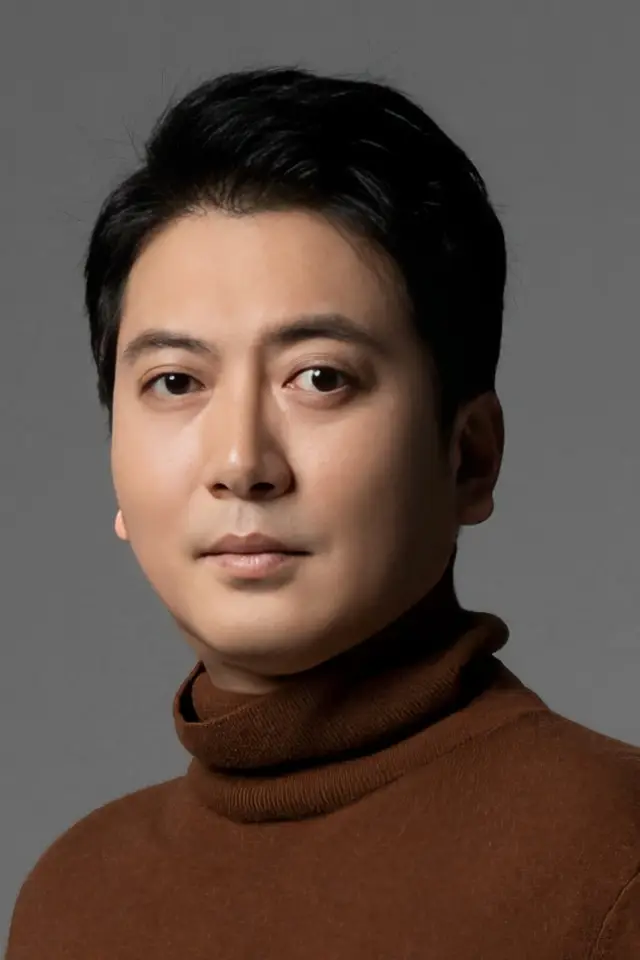 Фото Пак Мен Хун (Park Myung-hoon)