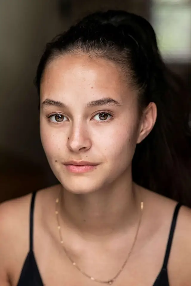 Фото  (Erana James)