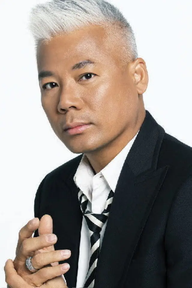 Фото  (Eric Moo Kai-Yin)