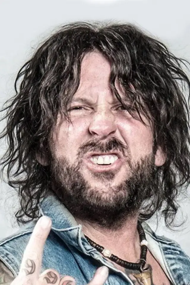 Фото  (Tracii Guns)