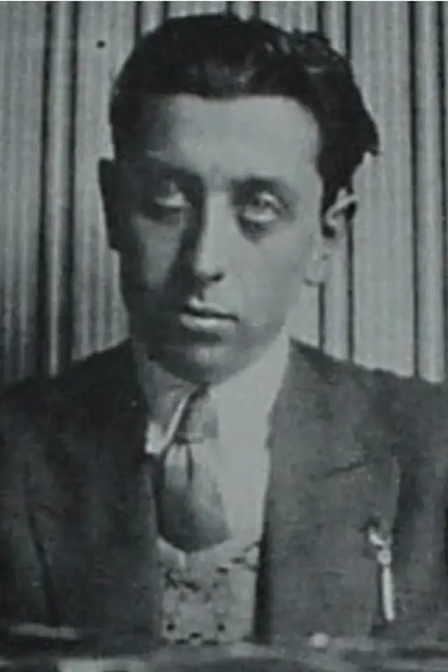 Фото  (Robert Desnos)