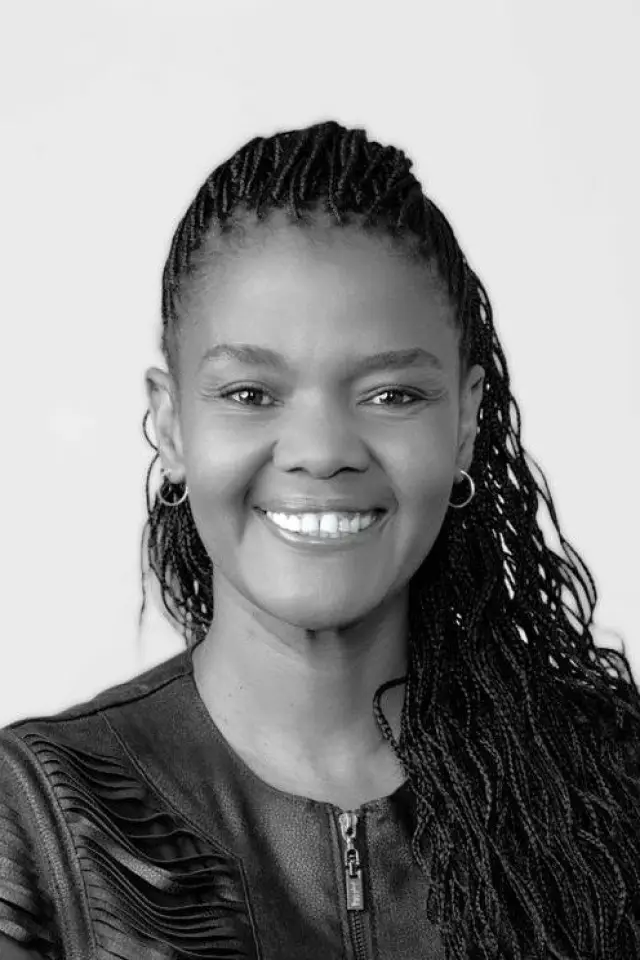 Фото  (Nomonde Mbusi)
