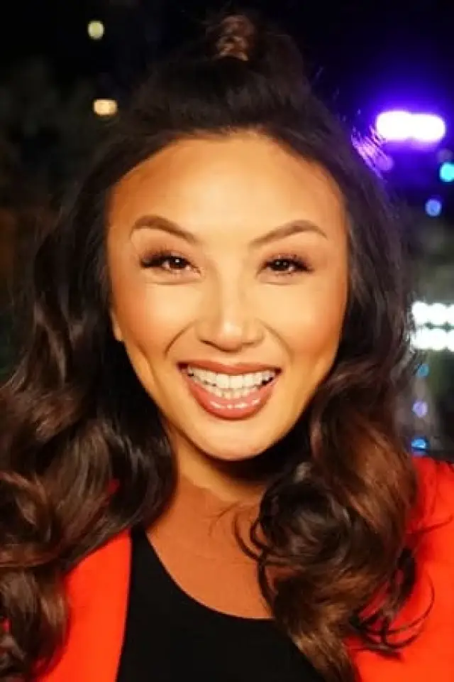 Фото Джинні Май (Jeannie Mai)