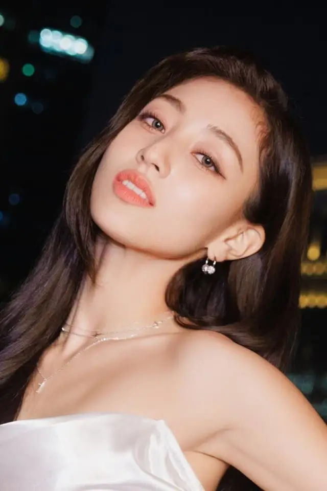 Фото Парк Джихьо (JIHYO)