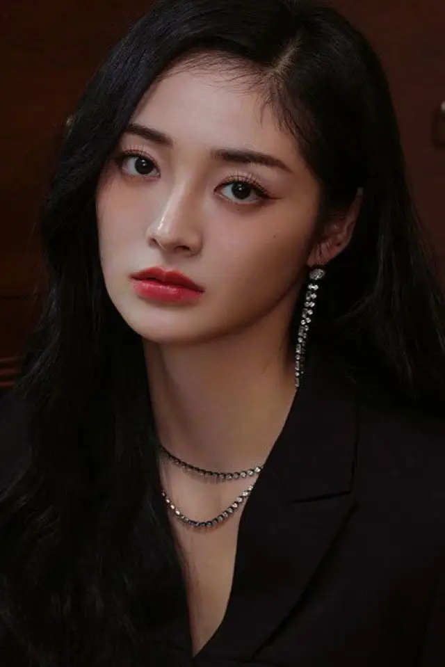 Фото Чжоу Цзецюн (Zhou Jieqiong)