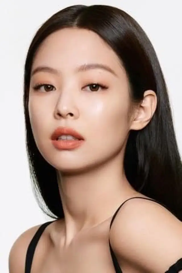 Фото  (JENNIE)