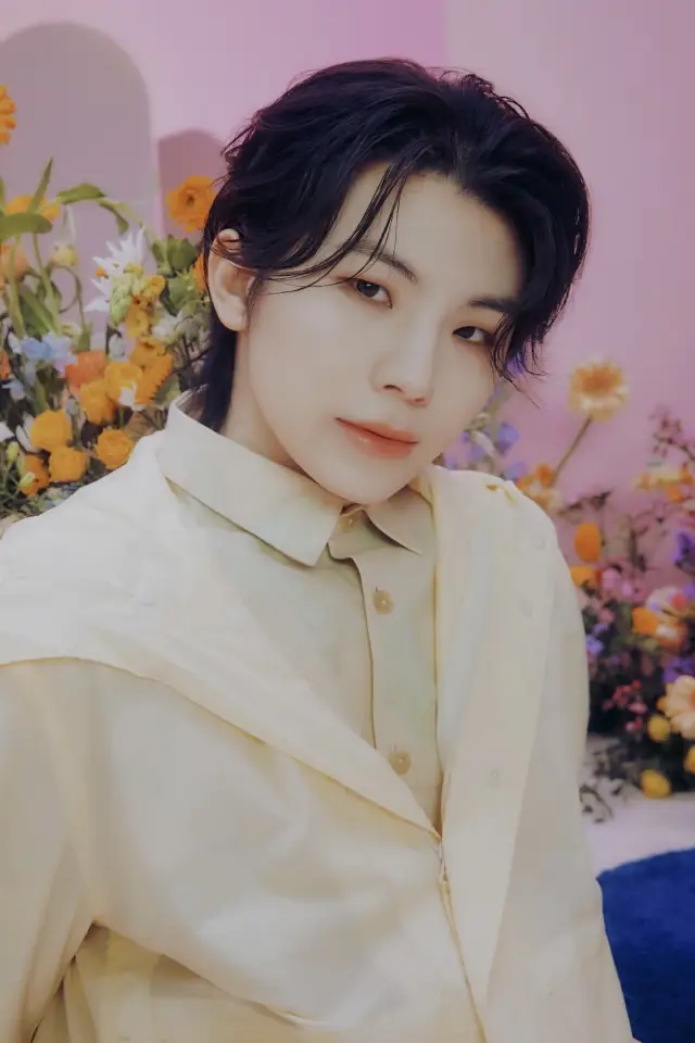 Фото Узі (Woozi)
