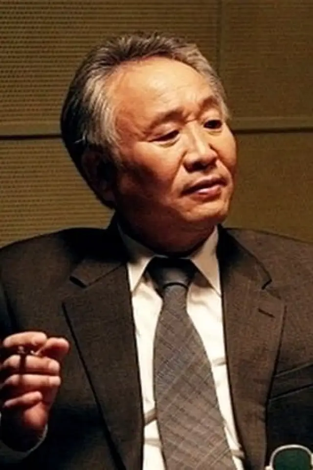 Фото Лі Чонґгу (Lee Jong-goo)
