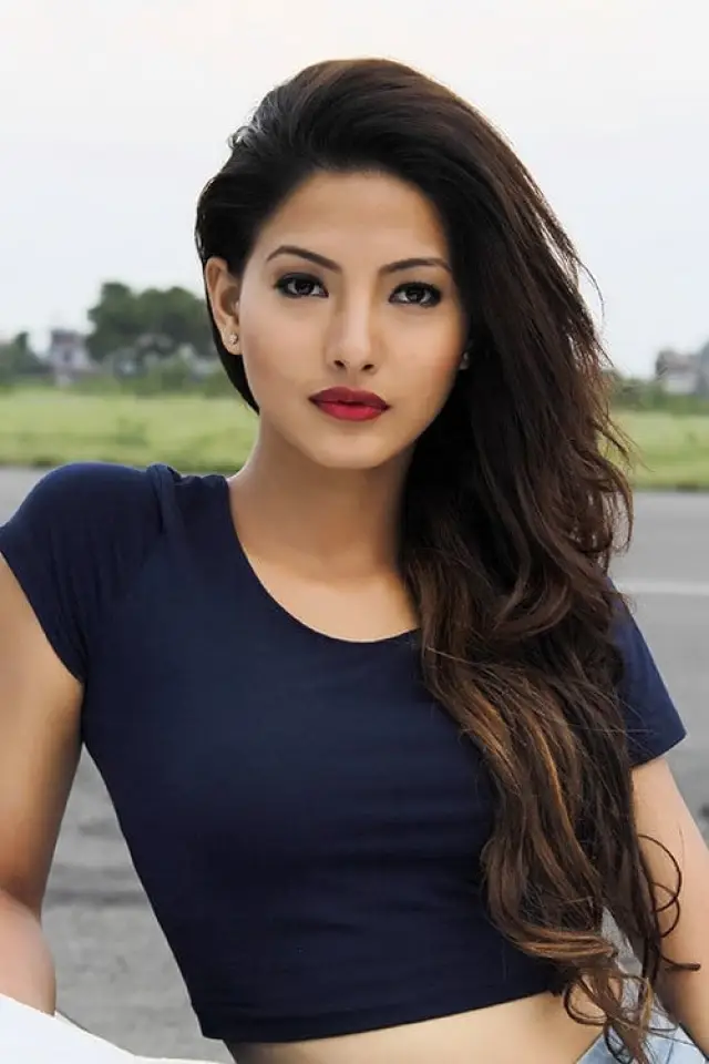 Фото  (Samragyee Rajya Laxmi Shah)