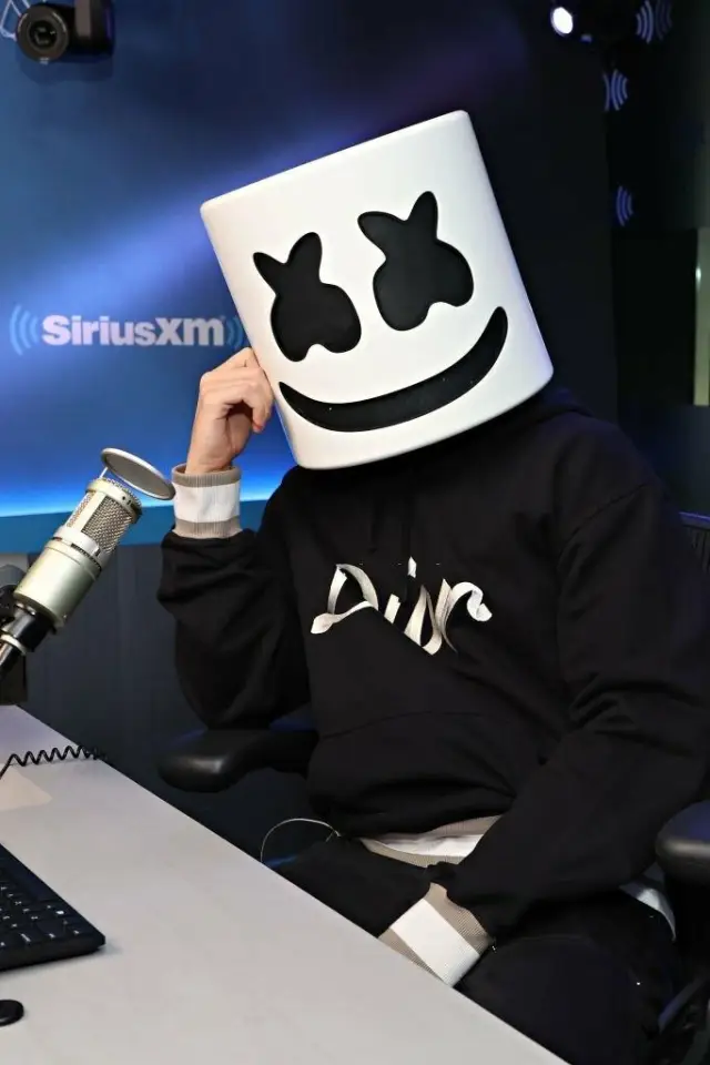 Фото  (Marshmello)