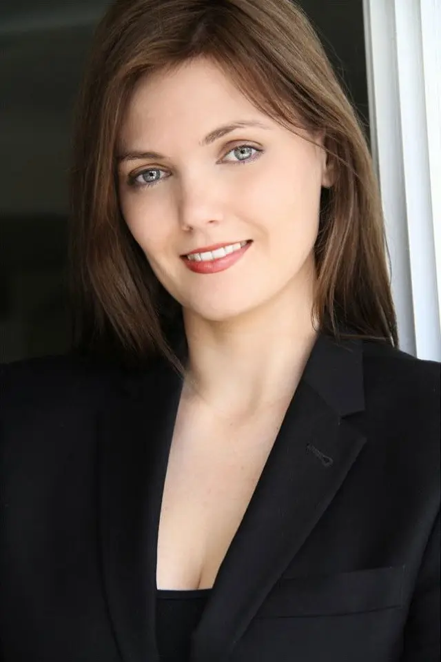 Фото  (Charlotte Hoffman)