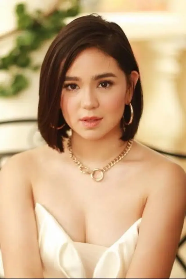 Фото  (Mikee Quintos)