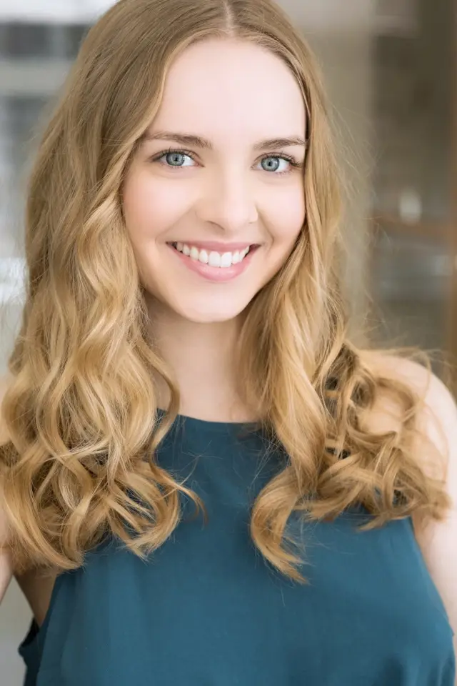 Фото Дарсі Роуз Бірнс (Darcy Rose Byrnes)