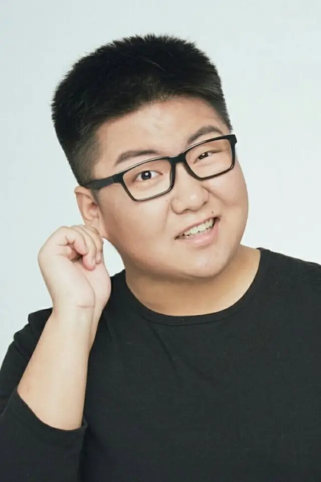 Фото  (Guo Haoran)