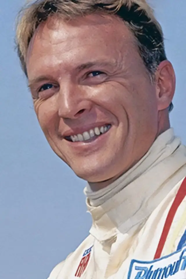 Фото  (Dan Gurney)