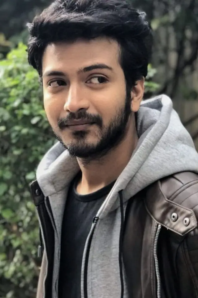 Фото Яш Рохан (Yash Rohan)