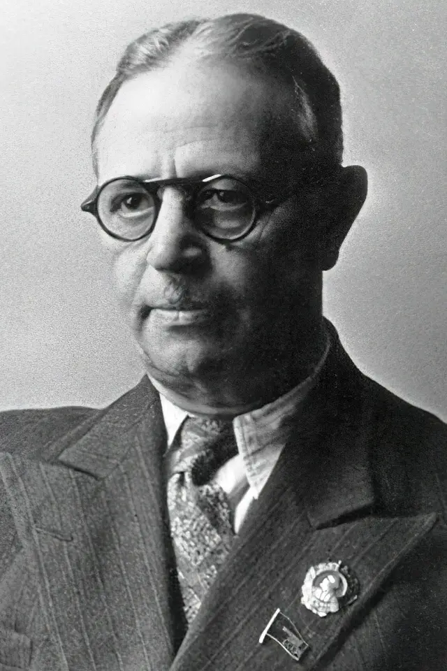 Фото  (Uzeyir Hadjibeyov)