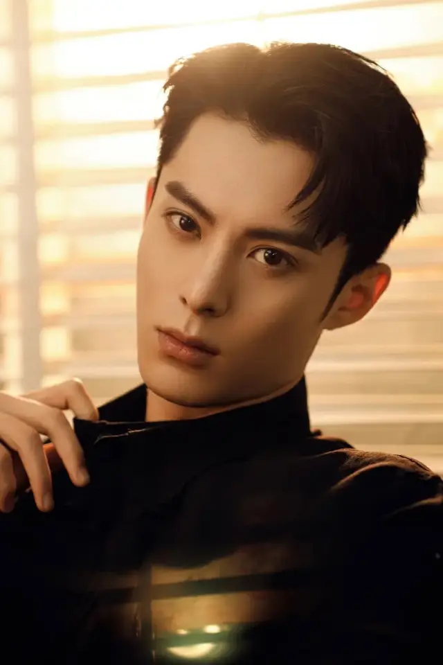Фото  (Dylan Wang)