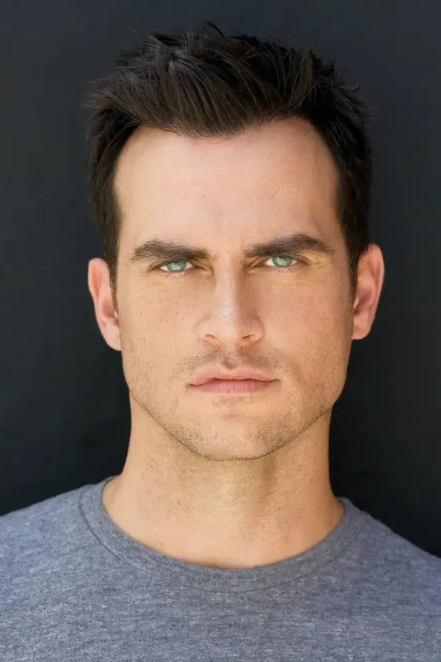 Фото Шейєн Джексон (Cheyenne Jackson)
