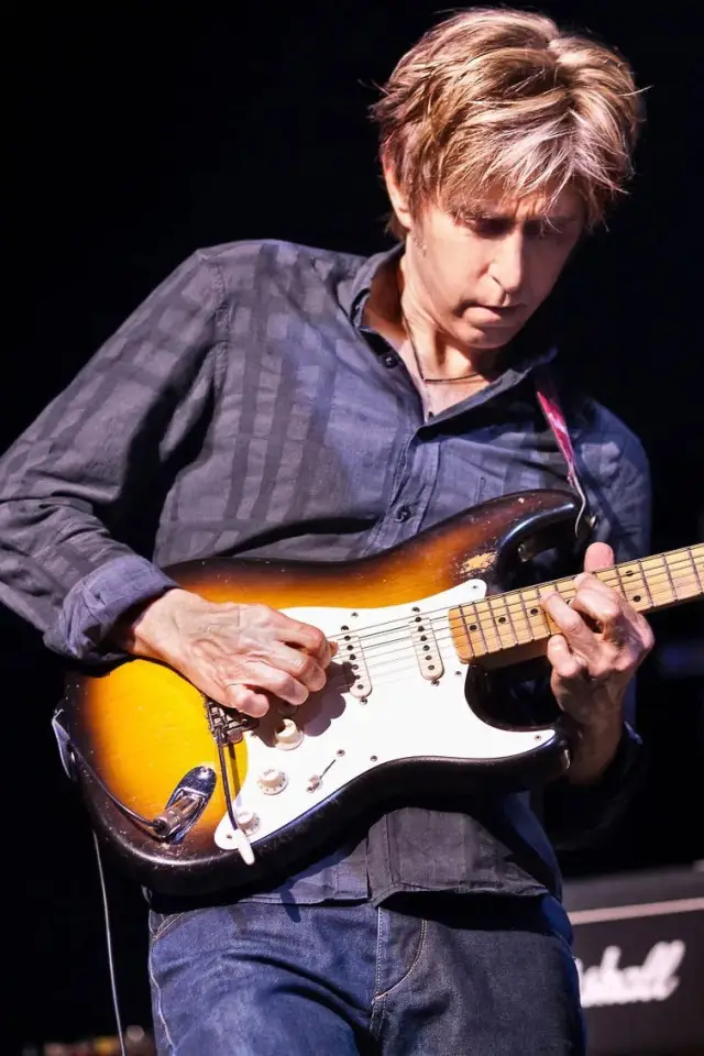 Фото  (Eric Johnson)