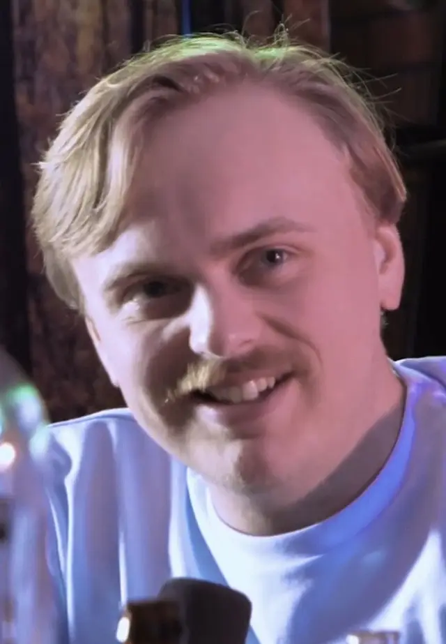 Фото  (Gus Johnson)