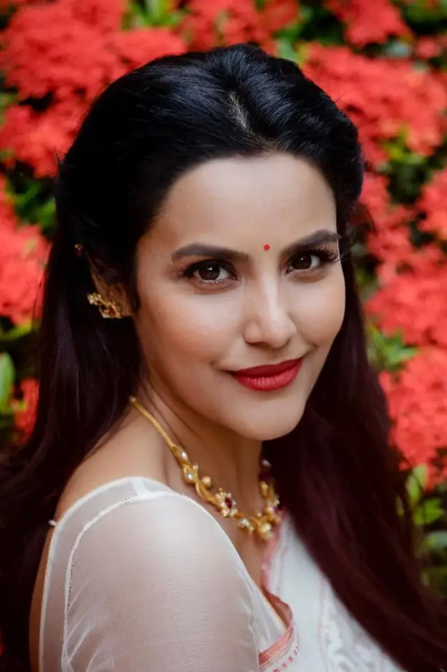 Фото Прія Ананд (Priya Anand)