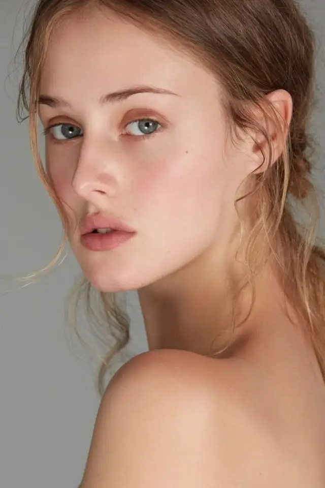 Фото Анна ван Паттен (Anna van Patten)