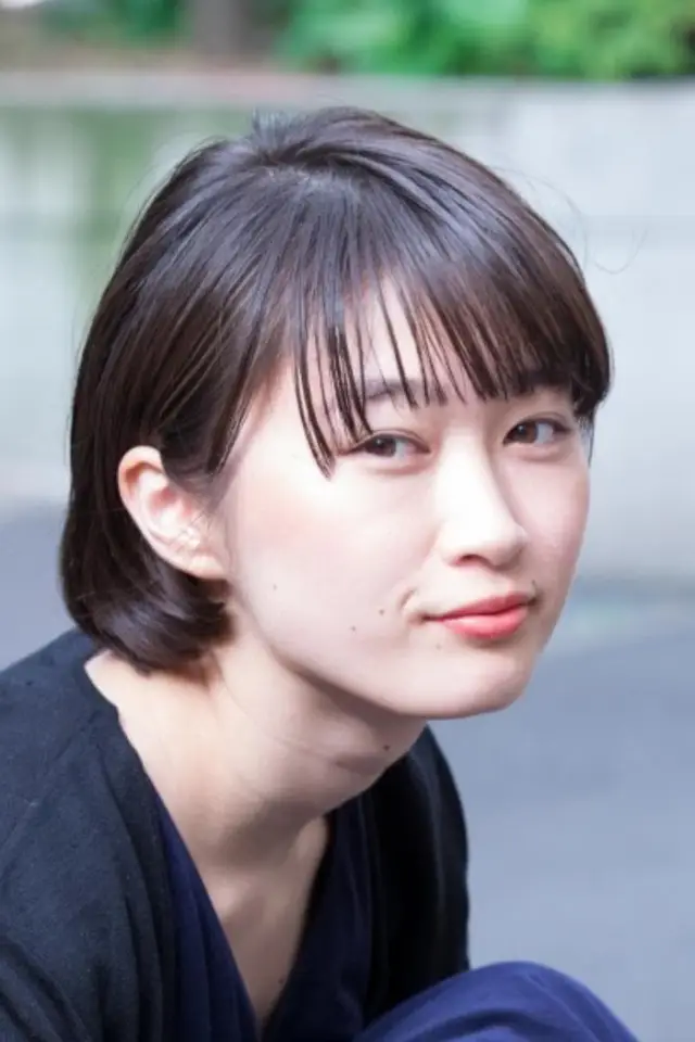 Фото Акарі Фукунаґа (Akari Fukunaga)