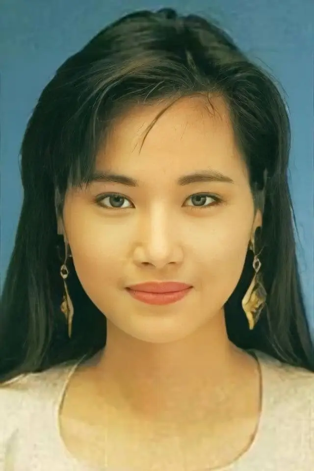 Фото  (Bessie Chan Ming-Kwan)