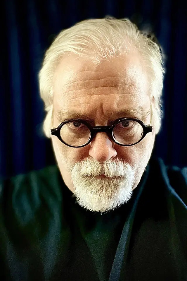 Фото  (Daron Hagen)