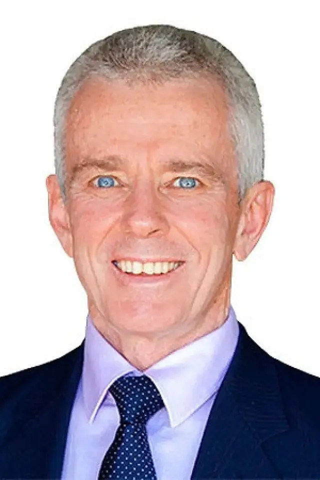 Фото  (Malcolm Roberts)