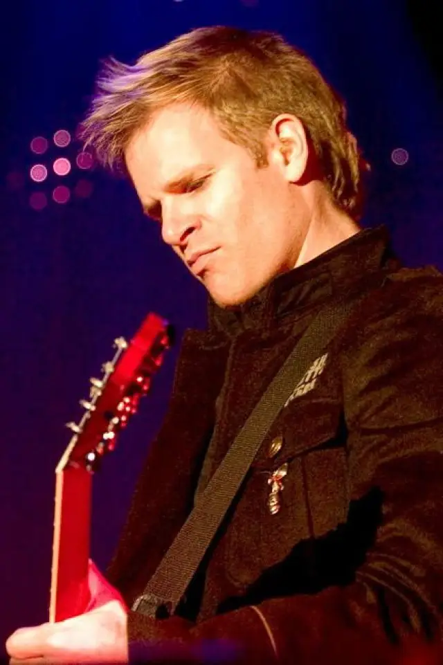 Фото  (Dom Brown)