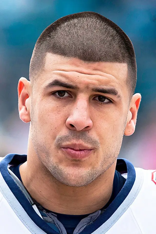 Фото  (Aaron Hernandez)