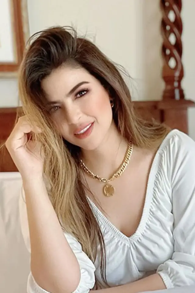 Фото  (Merna Gamel)