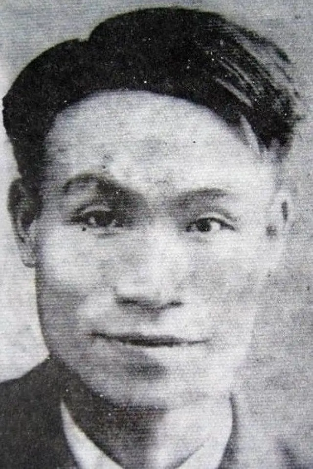 Фото  (Vũ Trọng Phụng)